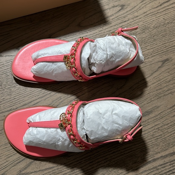 MICHAEL KORS ELSA THONG NAPPA PU GRAPEFRUIT - Picture 4 of 5